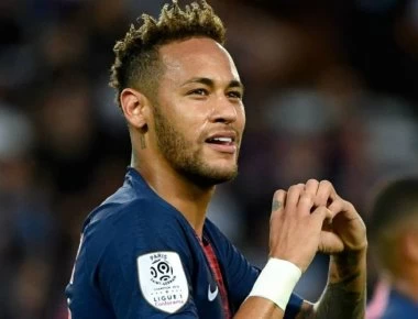 Viral: Ο Νεϊμάρ πέταξε στα σκουπίδια τη φανέλα της Παρί! (βίντεο)